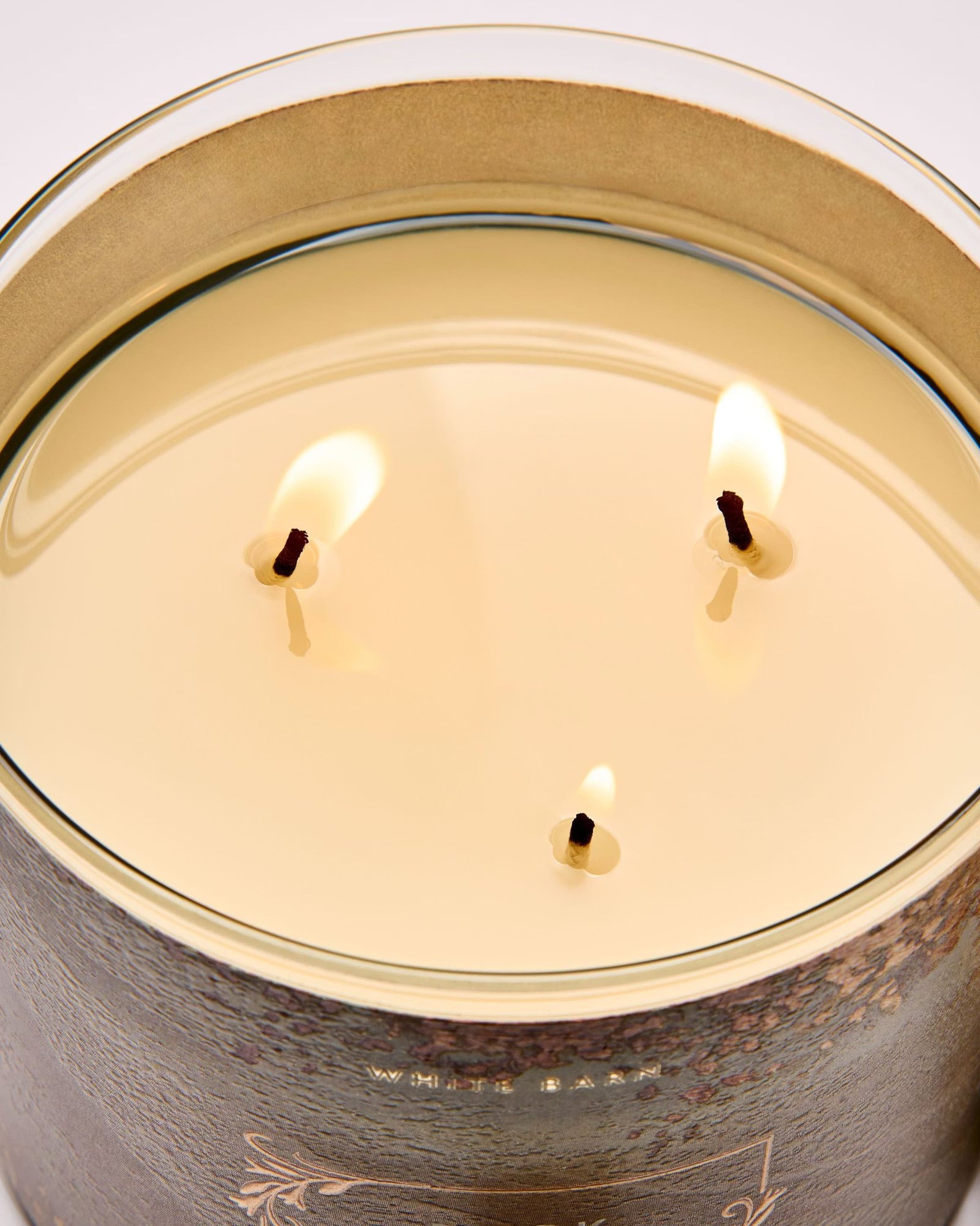 Book Loft 3-Wick Candle - Image 4