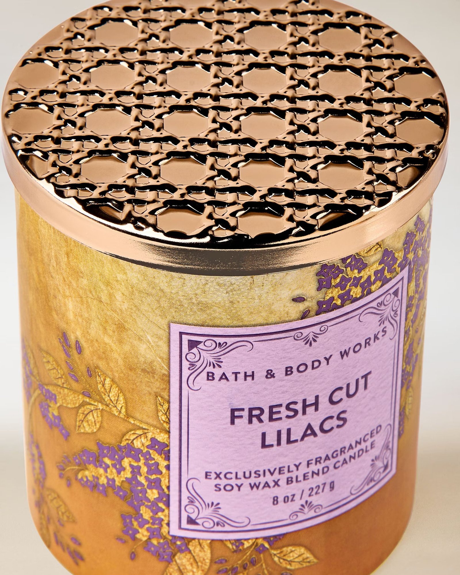 Fresh Cut Lilacs Single Wick Candle - Image 2